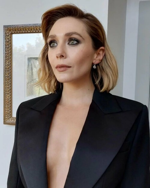 6D32FD89 AD45 4B72 BA01 E9B3AD4C3E3D