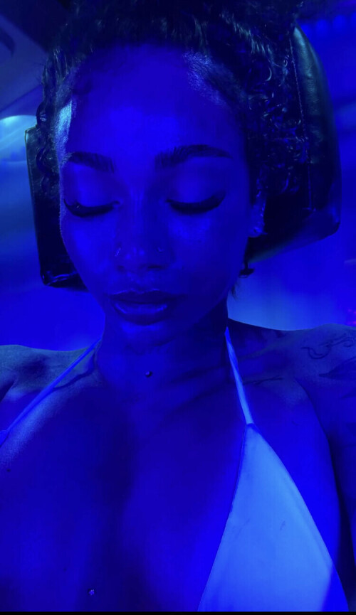 6E1A2ECB D485 49C7 A129 2D5E26BF40F587ae8e68d2b03143