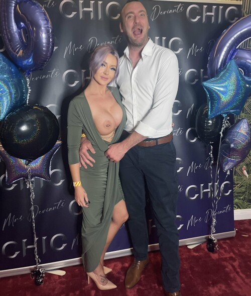 6E9A32E2 1FB0 4E62 9985 DDC7D65A53AC