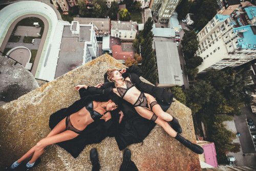 6O7A16545b69f37f28d9235f