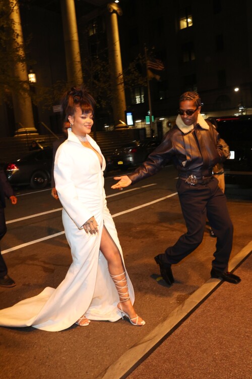 6Rihanna_04_12_24cac3f77dffd0f2a6