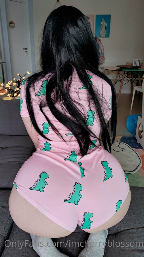 6db7869c 75f0 49d8 9725 07a0ab9aad38