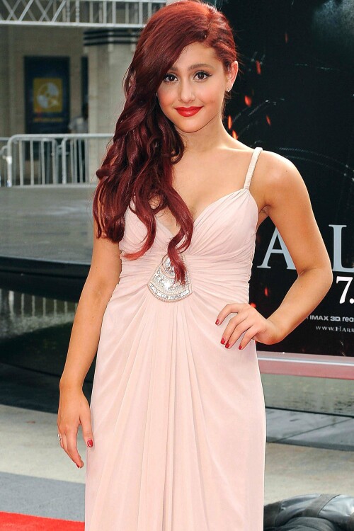 7 EBLYn6cc82d82591fadc9