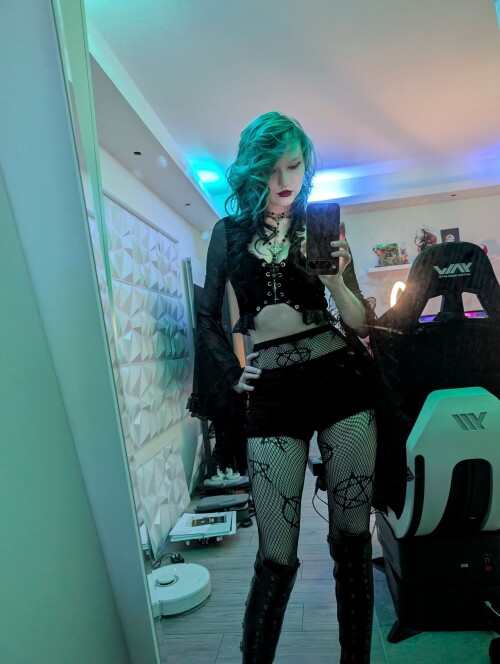 701999167714635776506c5facb637c385