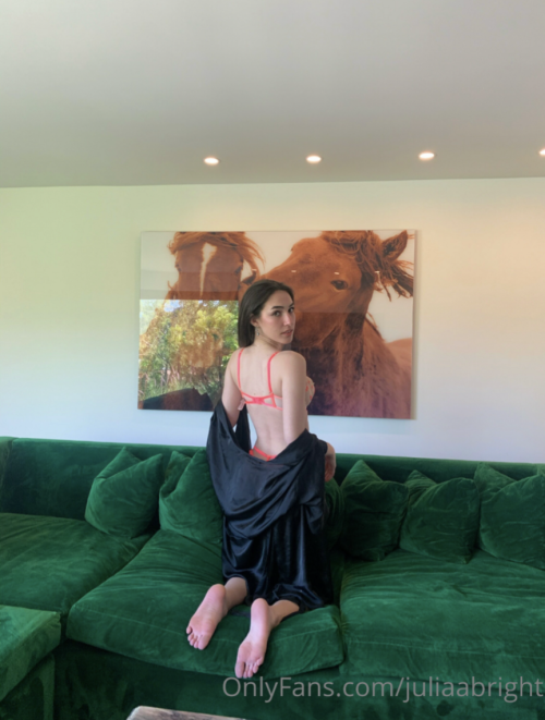 709438FC-F2E6-4EE1-99B2-375489A755F4