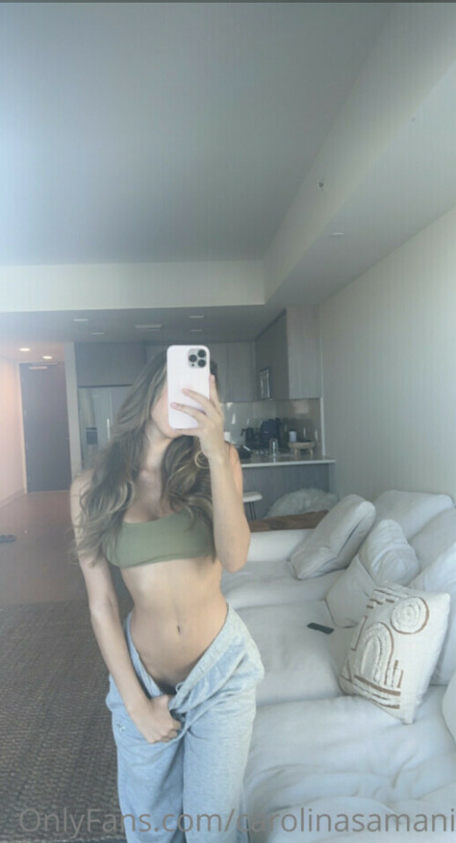 70A4FE9B F22E 4A8F B4F4 5D7A67C6C077