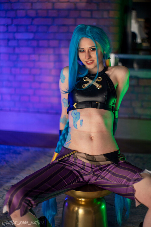 70fe22e4 e8fd 48ce b0dc f8544e25cda1aa6054a68244d6a8