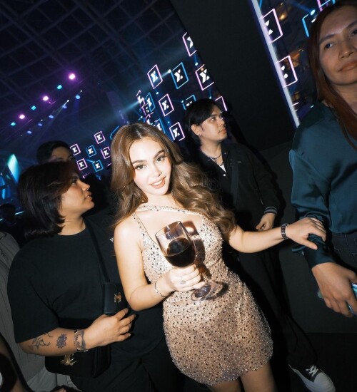 7161385254afec1e578fedd03