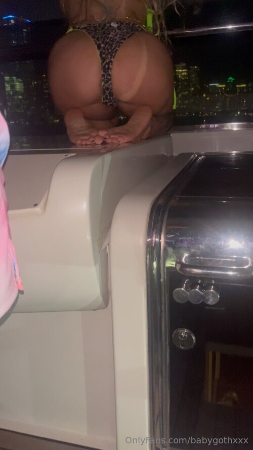 720x1280 48ba7d4cac1378c068a9c454078a36c804dc4ab24e2dc1a5