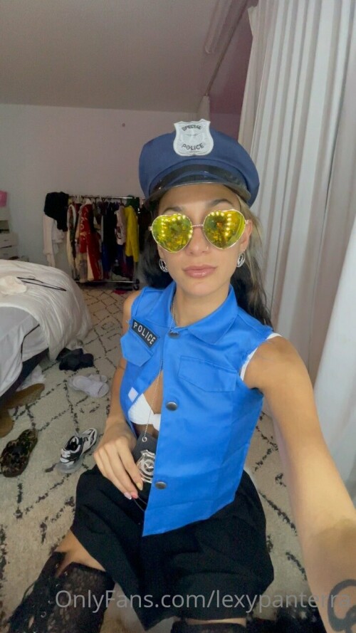 720x1280 5a0294732a0a46554381935229dff663