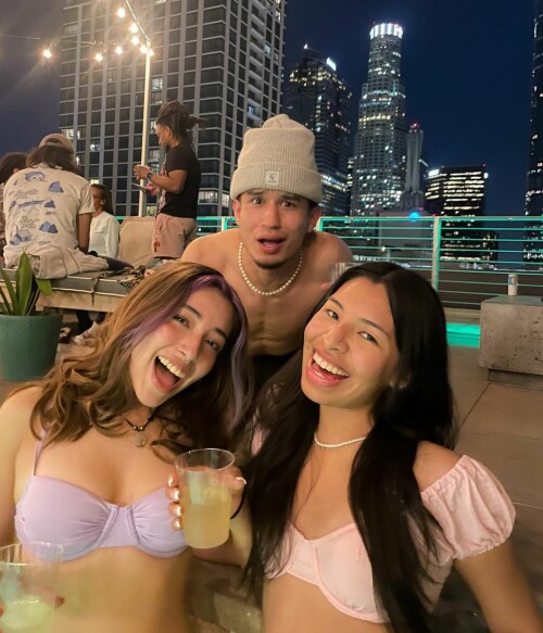 733A9AA3 DA2A 4E4E AD2B 60A35544FFEA