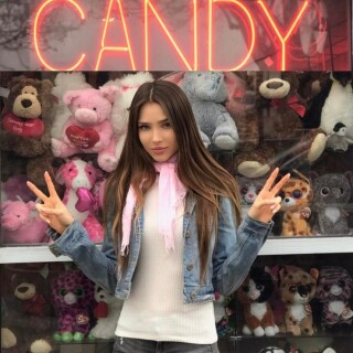 740full-ana-valentine-walczak_349778c1ea6630092f