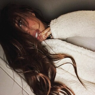 740full-ana-valentine-walczak_37e403e9ff951e9453