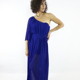 740full-andrea-sixtos_75cf9188c7c525536