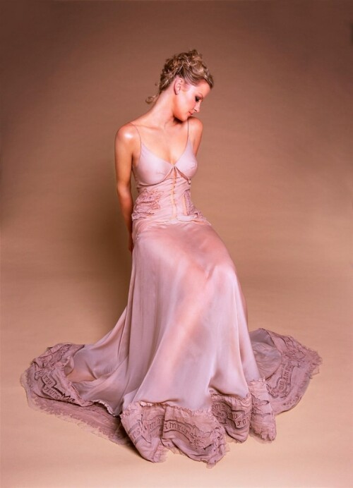 740full gretchen mol 11