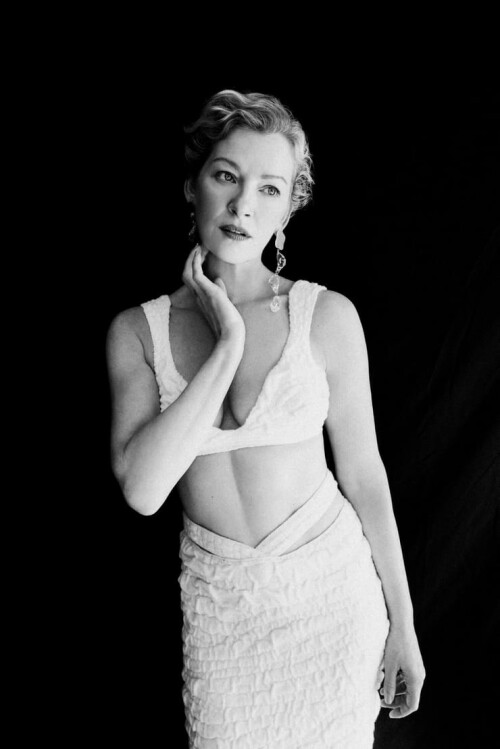 740full gretchen mol