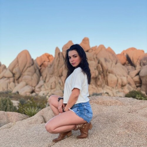 740full isabella gomez 33849ef3f165f8c508