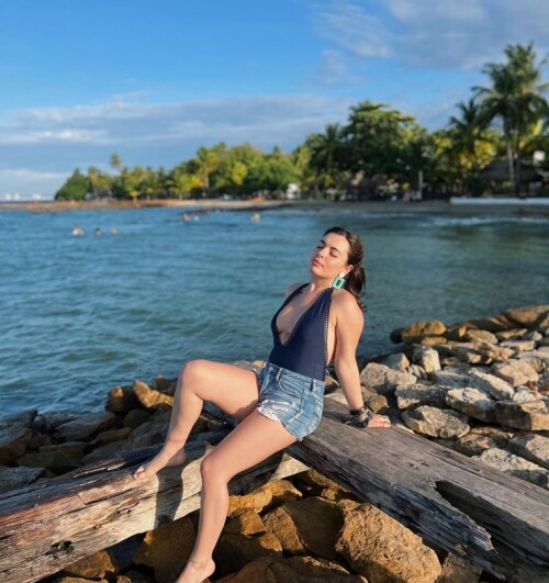740full isabella gomez 5bbc42d45c52b7d79