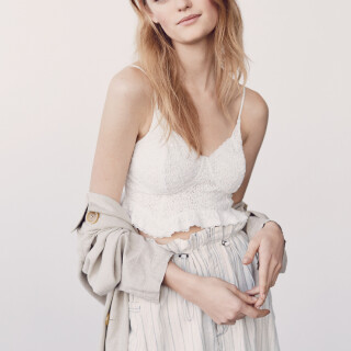 740full-willow-hand---2025-08-21T211348.421d6fa3f438b23d28d