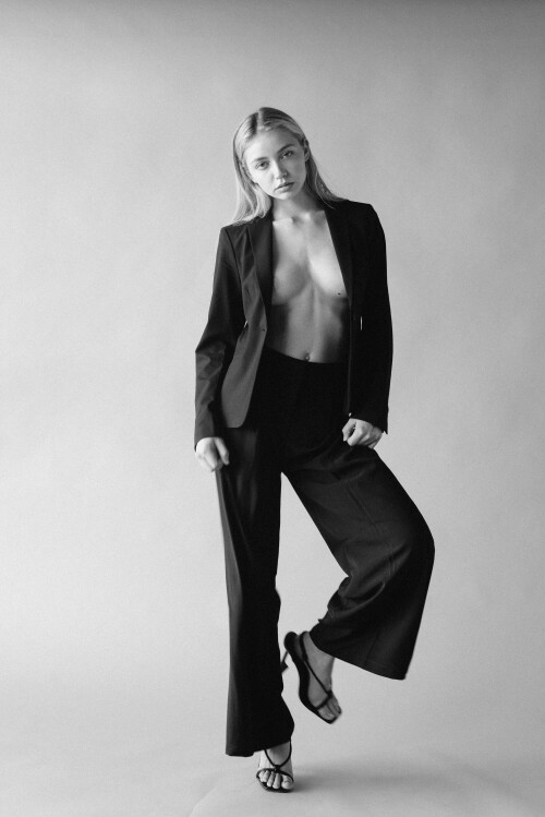 74277d cd8a3d3c1f9b4bd0a25105b68f4d9db7mv2108a20fbf76c144b