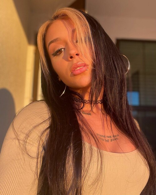 743F2B66 F5A8 4C8E 9BE9 A7018CCF1593