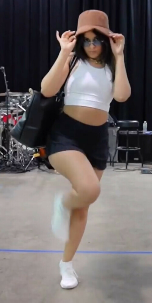 747E0F93 D079 4004 9833 B6ADC0732109