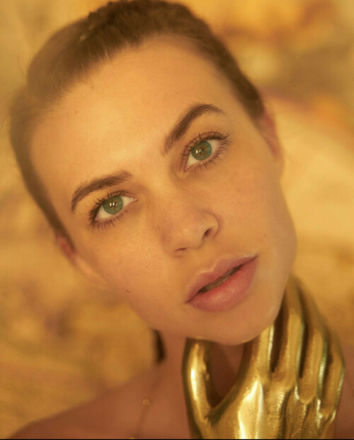 74B46074 544B 4FBC 8DDE B3302A9796E6