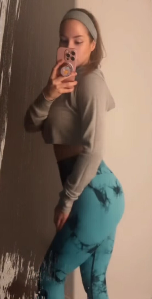 75FDFBA7 557C 4556 B385 76E77945875Adc418e8998507ebf