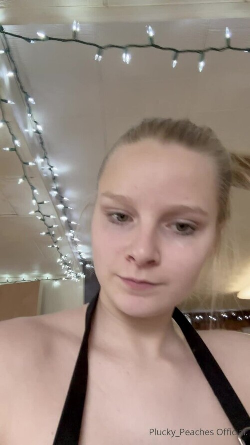 760x1352 b3ce2ea9431f103a4448759e363b19e4 frame 03f28a39e5c47bece