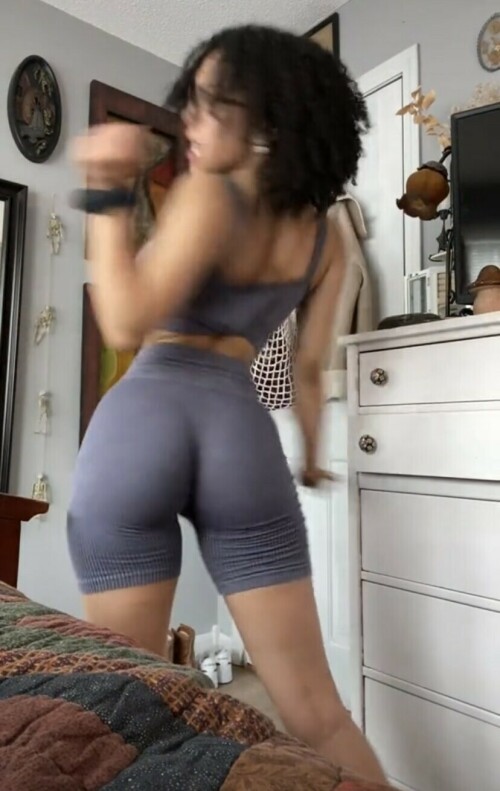 7616727B 9915 4E66 8072 51AB2FC0F1A8