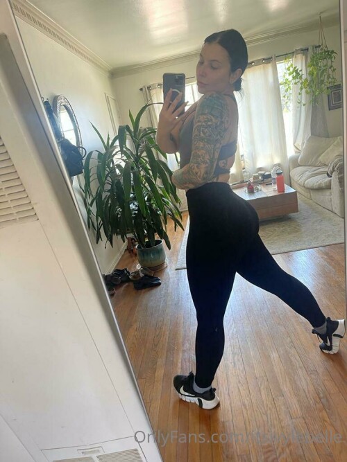 768x1024 0e7605bc54ea2ddaa46ae07e3e78f27c