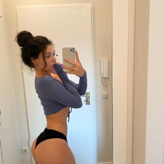 768x1024_2e215f57f0ab453cd9f880912a6d0bc9