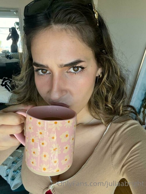 768x1024 84c74ca74f9547658fdc968f78a580ce