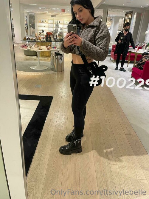 768x1024 d91f0365bfd51b265e70f33fd3115bb3