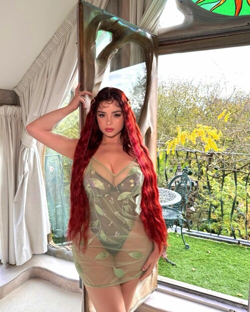 76B0286C AB7A 4E0E 8842 2EE59B097421