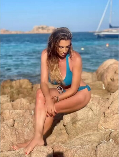 784 B98 D5 C9082933 C259499 BA10 E318 F video dashinit 001 1