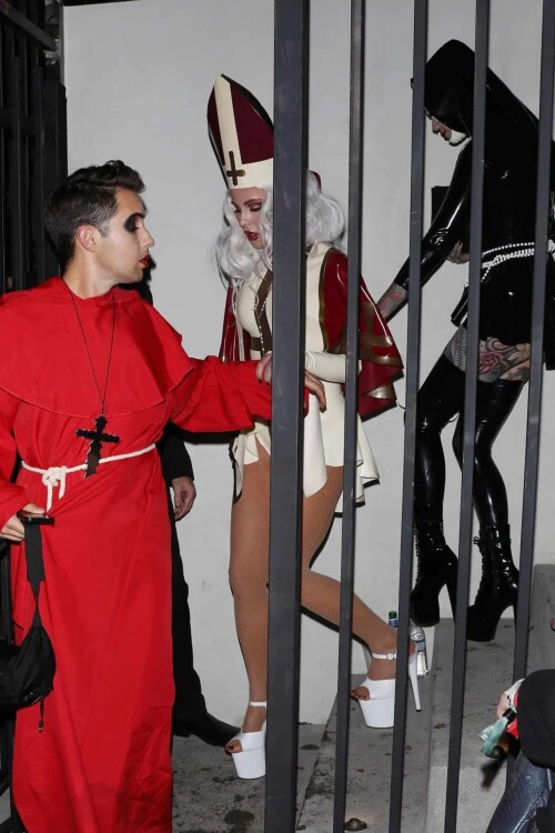 78896f2ee29647f4606fb