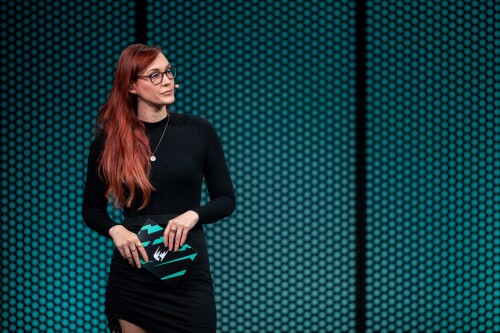 79D41515 FD24 4107 8217 2DAAC670540D