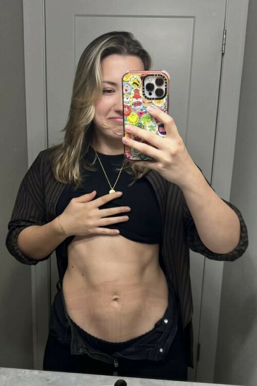 7A856E1B FD43 4408 941D 98208142FBB011e3f8923123f3eb