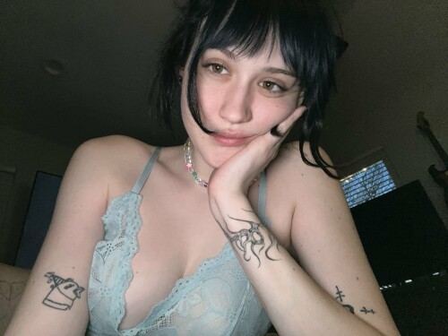 7B85EC9B 3E9A 4D5B A0BB 33A31FC19170