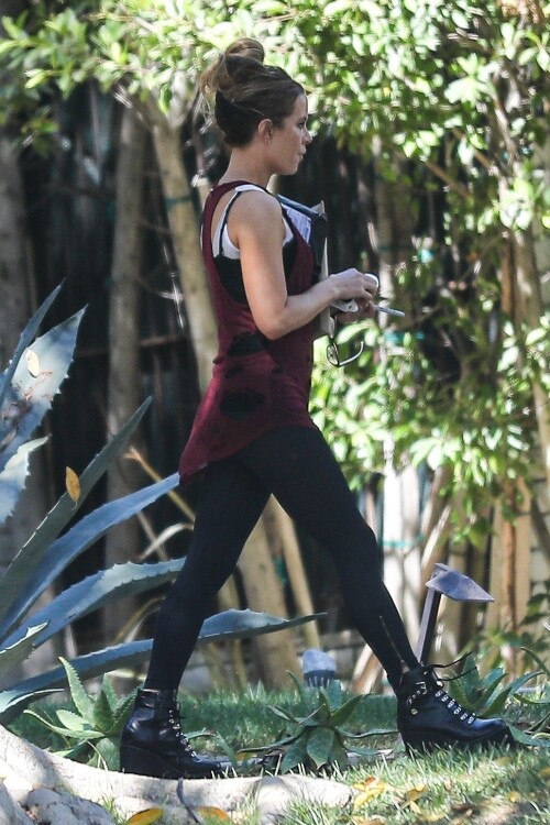 7E437D2B-FAEB-47B7-9C82-68CAF5C525F5