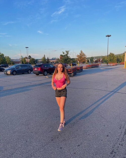 7F628921 8ABE 4088 A19B F4DBEDAE4259