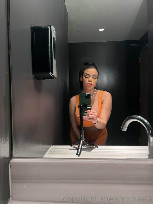 7ae8467d dd82 4962 a2c7 6d1e52e4a7668e82451686f76f00