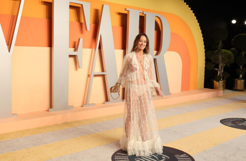 7yp89u989uu98 983d26425620dd72b