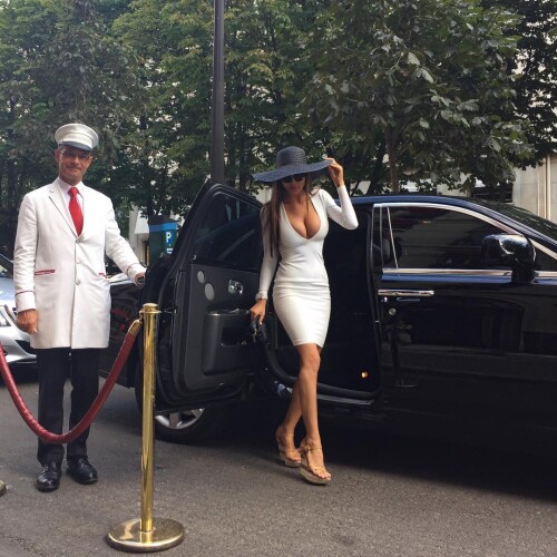 8 DkhaoEf964235c47a64dd1f