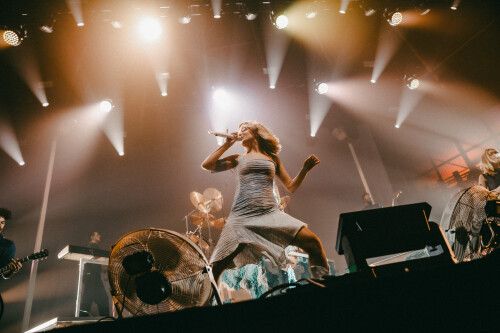 8.PommelienThijs socials 10faecbeda150e04ba