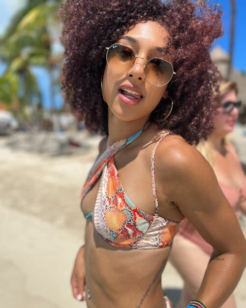 8073781B 3F88 4C9B 9E69 BF3D8576C2F8