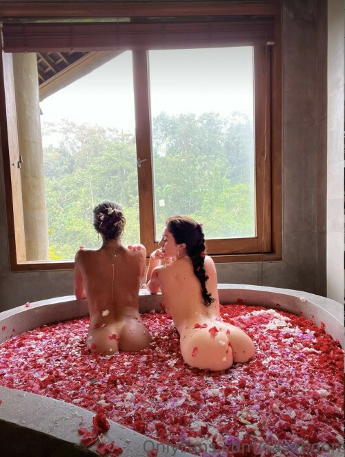 80879776 AC7C 4DE0 8EAE 9177BEEEC0D9