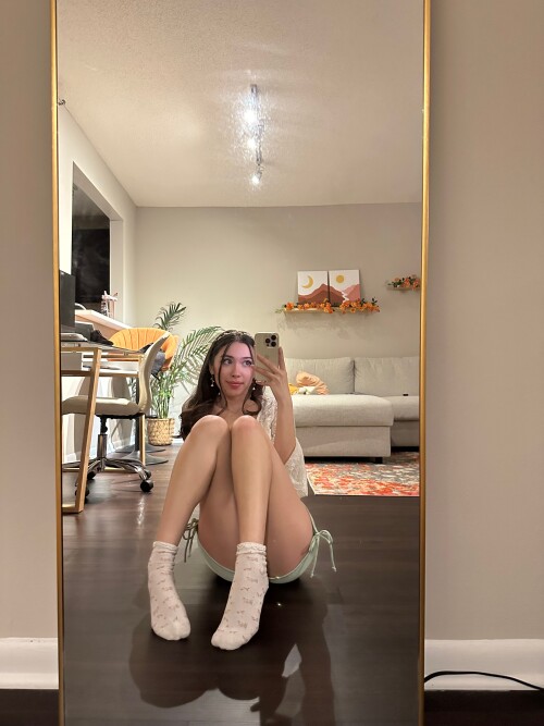 80B7D26E EC34 4465 9EFD 3BA4B02525AA