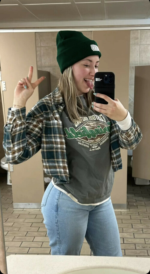 81C04993 A014 432C 85CE 9E44A6A56849